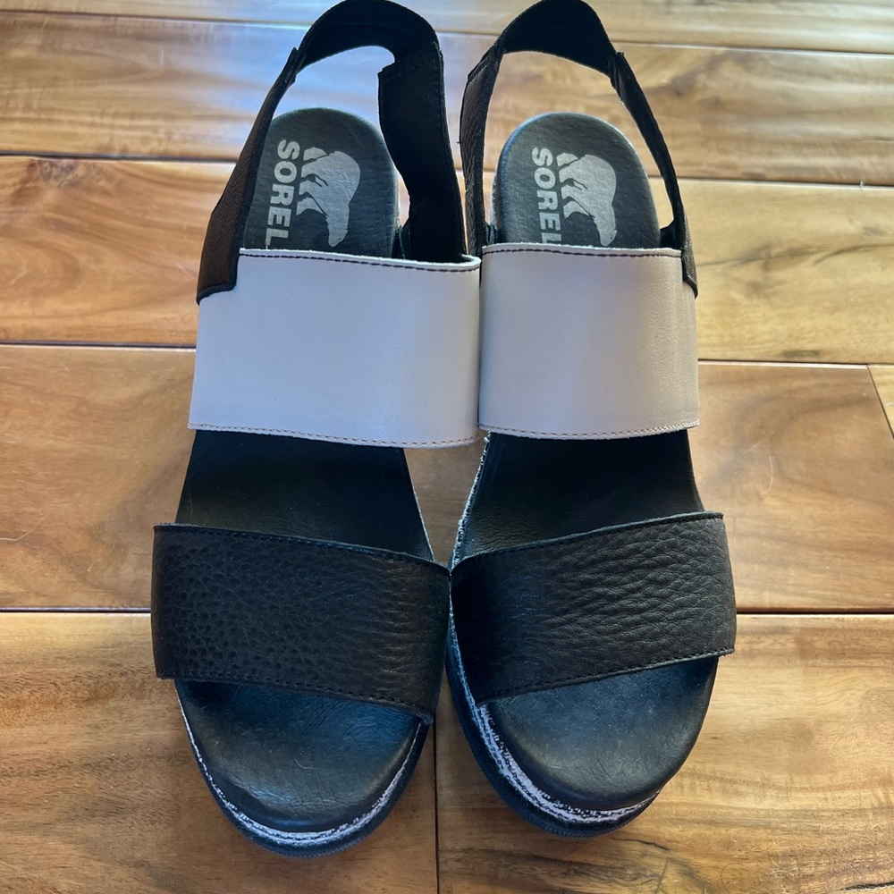 Sorel Joanie Slingback Wedge size 8